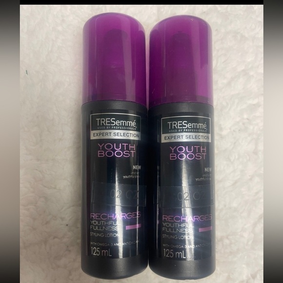 Tresemme Youth Boost Styling Lotion Recharges Youthful Fullness 125ml (2 Pack) - Picture 1 of 2